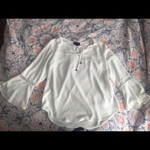 White Top With Flared Sleeves and Detailing!